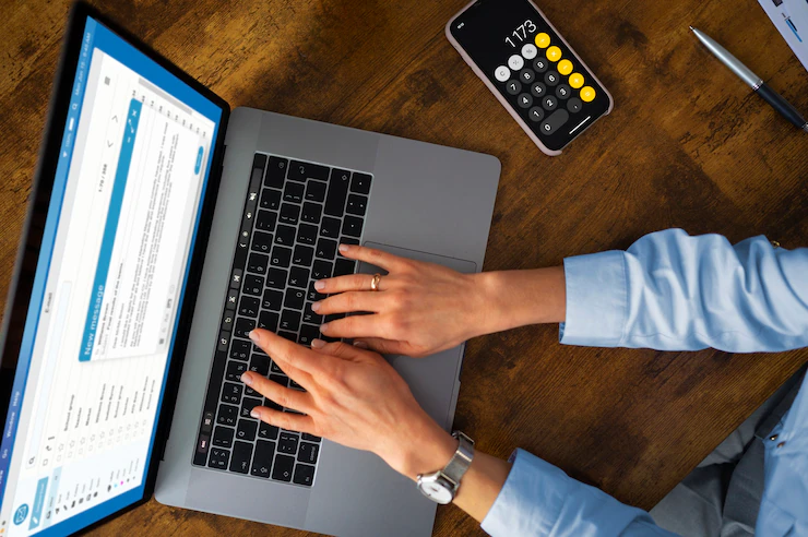 Online life insurance calculator interface helping users estimate needed coverage amount